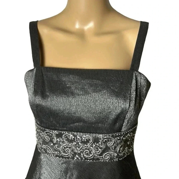 Black shimmer halter dress,Tiered,beaded,empire waist,gala,NYE, 6P , Laura - Picture 5 of 16